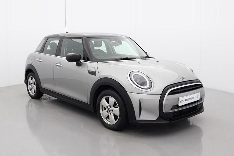 Silver Used 2023 Mini Cooper Classic Hatchback | £18,490 (Good price) - Image 1/1