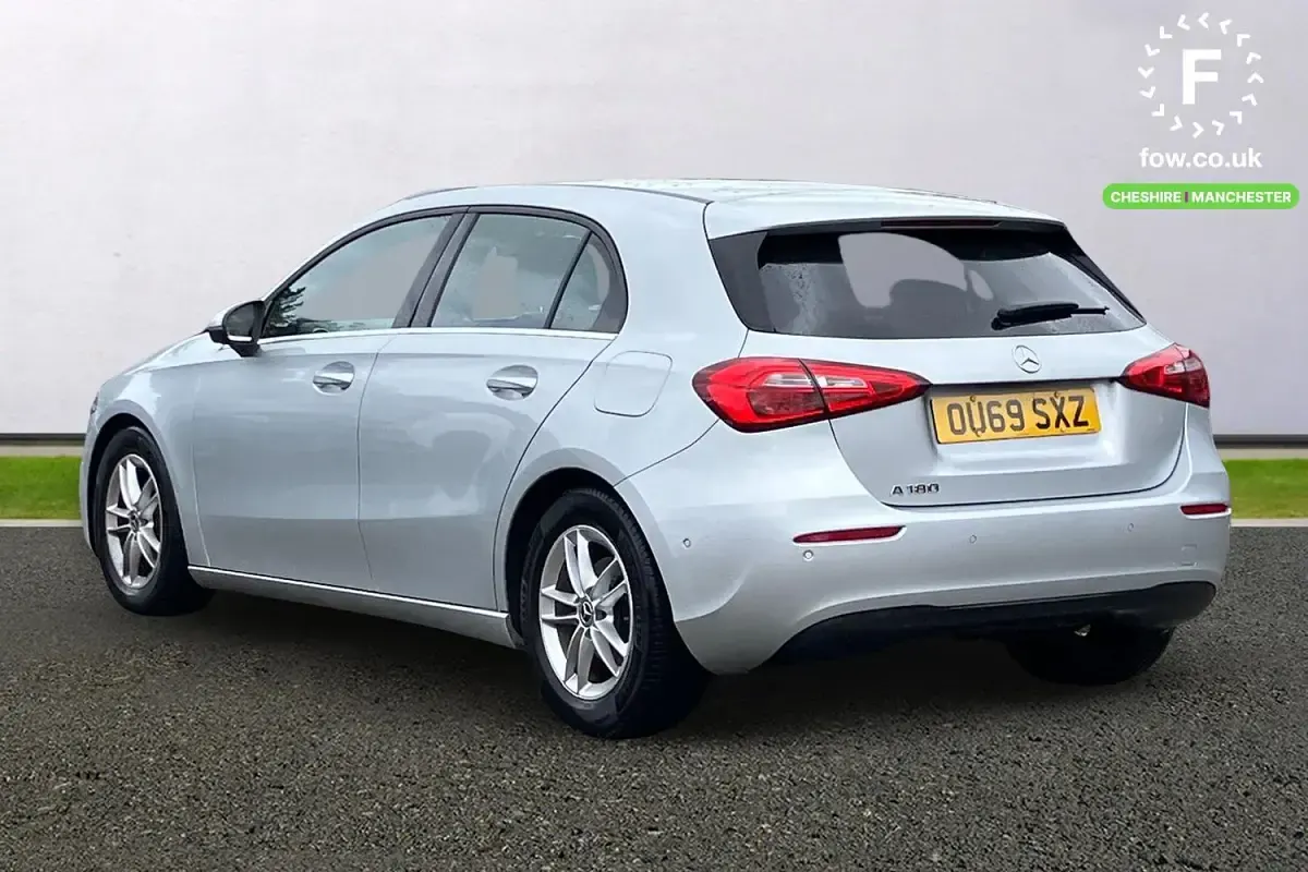Used Mercedes A180 Active 136 HP (100 kW) 2019 Silver Hatchback
