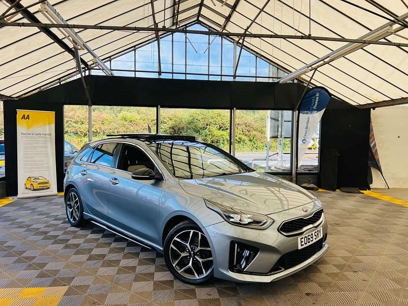 Silver Used 2019 Kia Ceed GT-Line Hatchback | £14,195 (Fair price) - Image 1/3