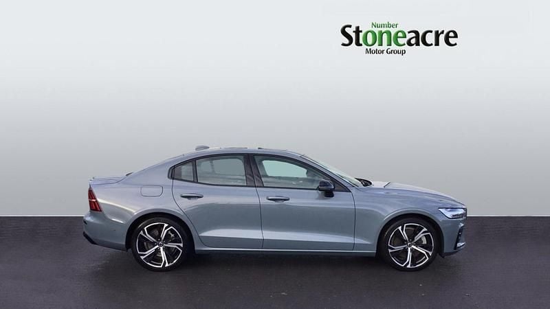 Used Volvo S60 Ultimate 250 HP (183 kW) 2023 Grey Sedan