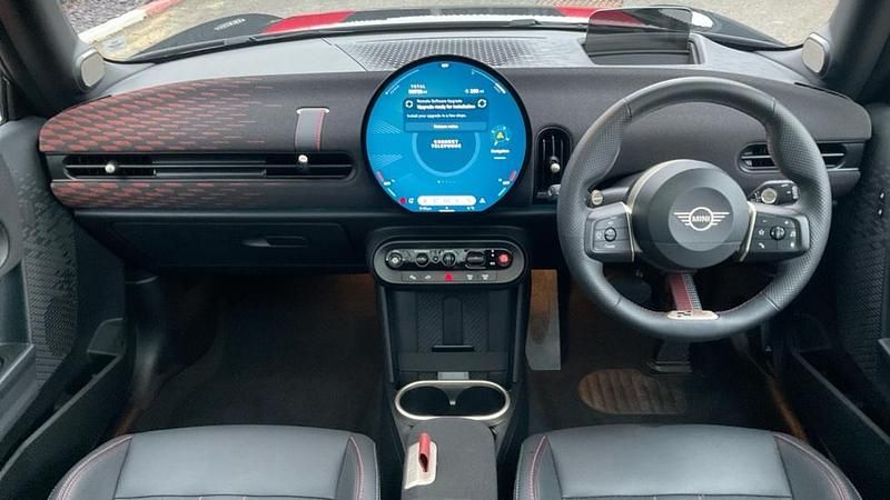 Used Mini Cooper Hatch 154 HP (113 kW) 2024 Black Hatchback