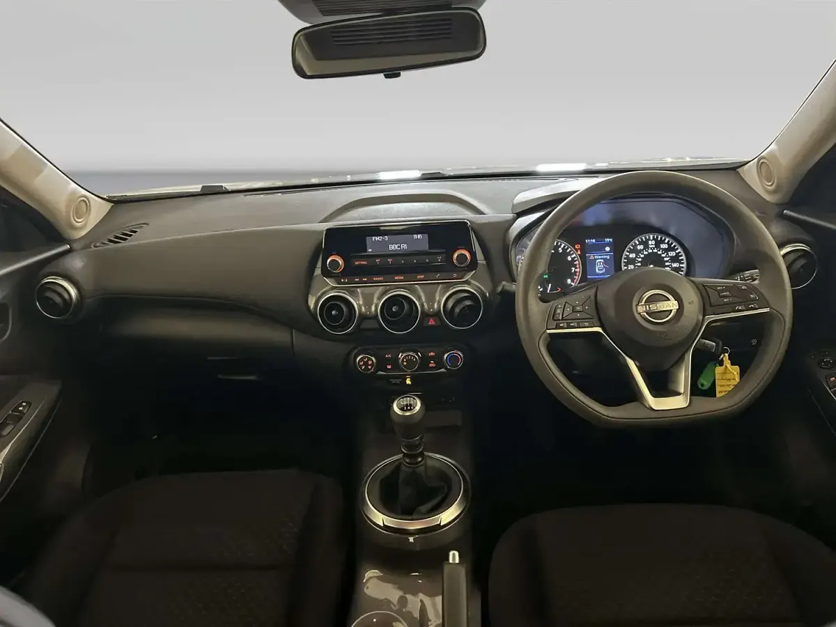 Used Nissan Juke S 114 HP (83 kW) 2023 Silver SUV