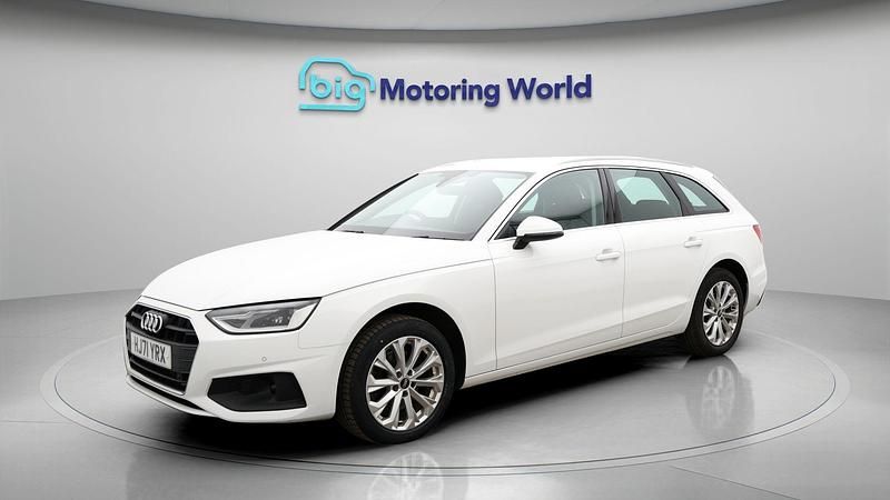Used Audi A4 148 HP (108 kW) 2021 White Estate