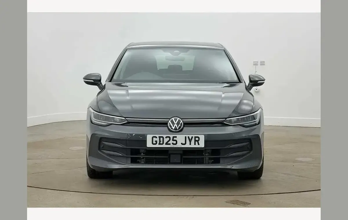 Używany VW Golf VIII Match 200 KM (147 kW) 2025 Szary Hatchback