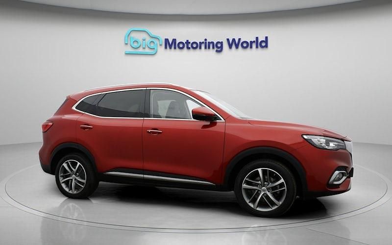 Used MG HS Exclusive 162 HP (119 kW) 2023 Red SUV