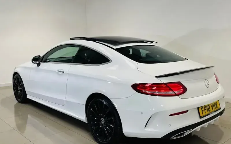 Used Mercedes C250 AMG Line Premium Plus 204 HP (150 kW) 2018 Coupe