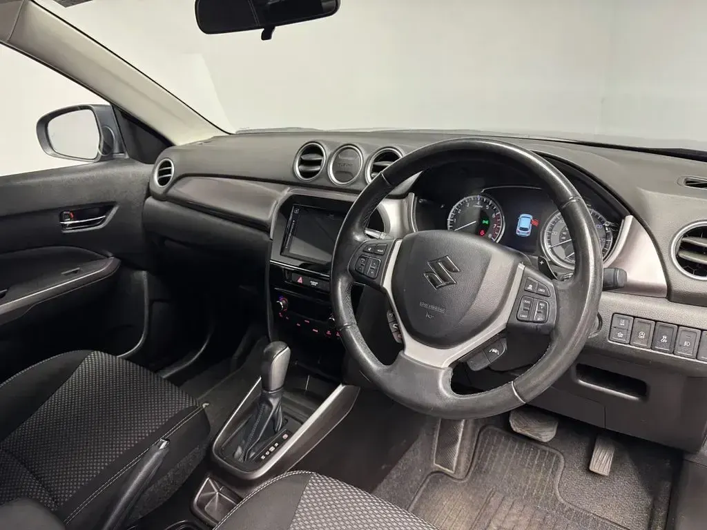 Used Suzuki Vitara SZ-T 129 HP (94 kW) 2021 Black SUV