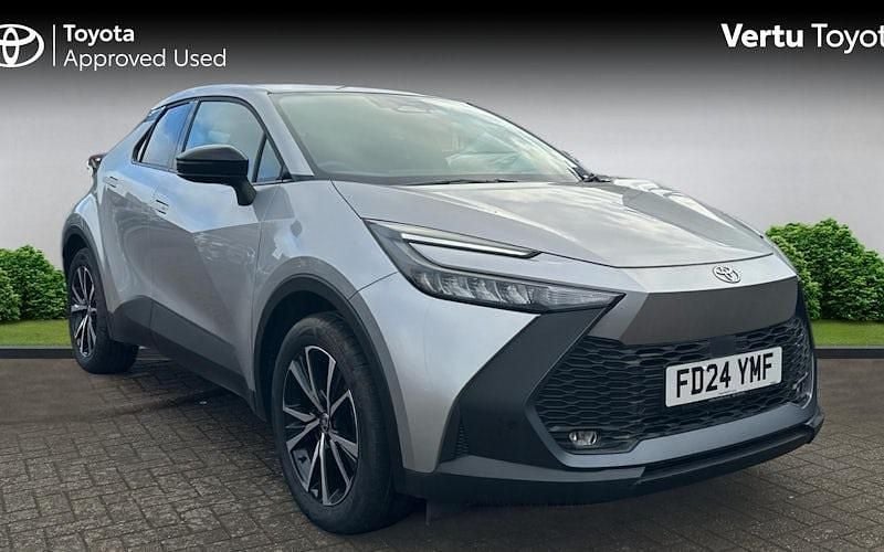 Used 2025 Toyota C-HR Design SUV | £24,801 (Good price) - Image 1/4