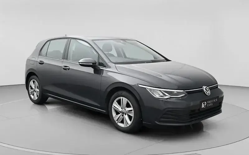 Używany VW Golf VIII Life 110 KM (80 kW) 2023 Hatchback