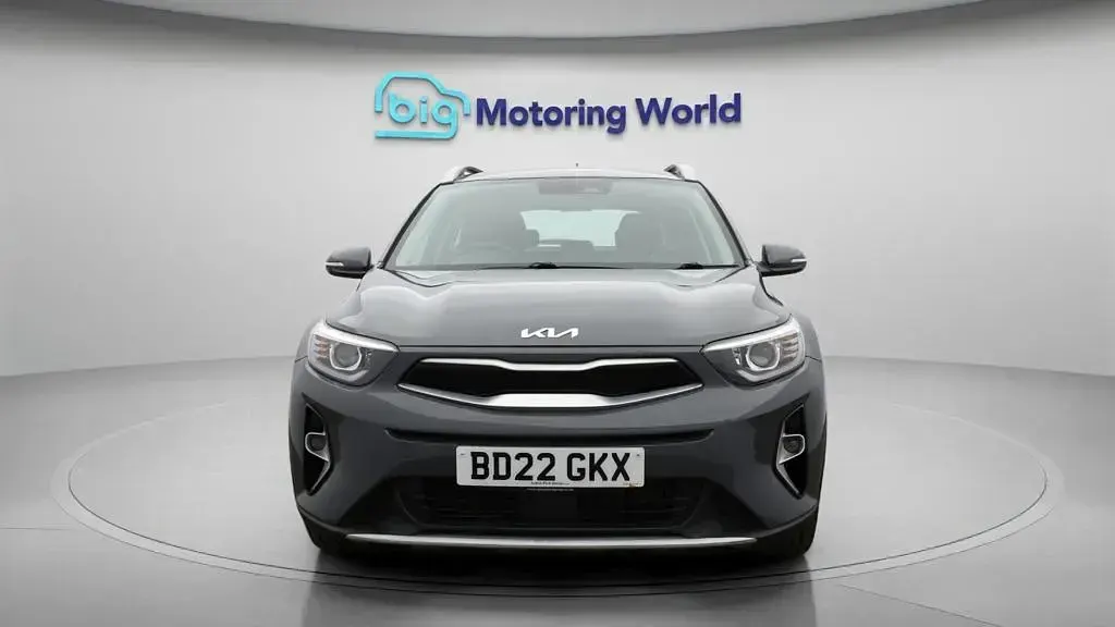 Used Kia Stonic 99 HP (72 kW) 2022 Grey SUV