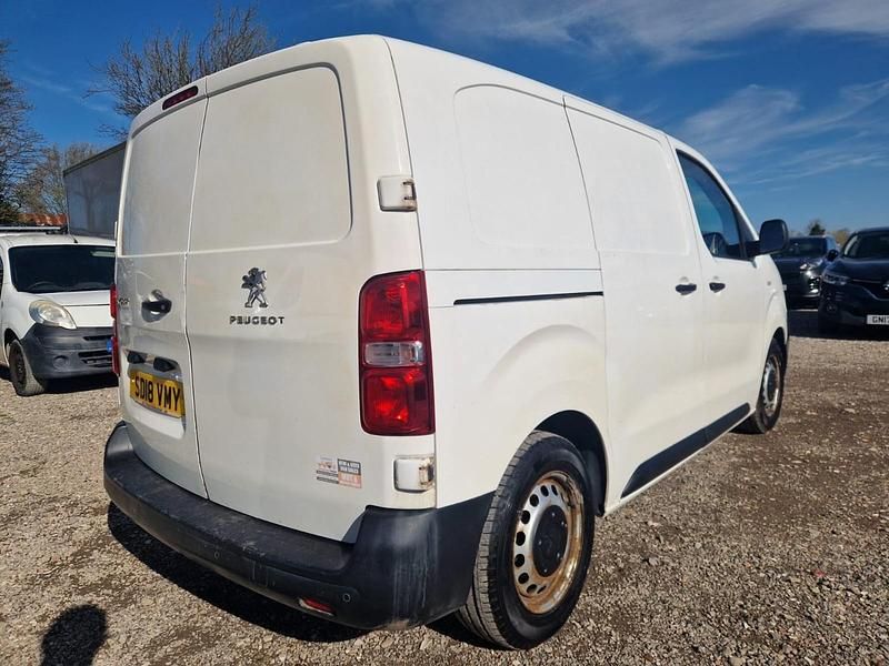 Used Peugeot Expert 2018 White Van