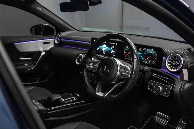 Used Mercedes A180 AMG Line Premium 136 HP (100 kW) 2022 Blue Hatchback