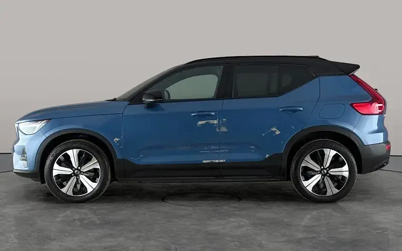 Used Volvo XC40 Plus 169 kW (231 HP) 2023 Blue SUV
