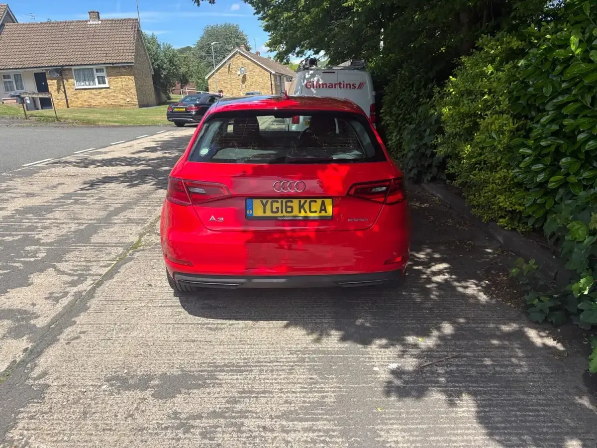 Used Audi A3 Sportback e-tron Advanced 2016 Red Hatchback