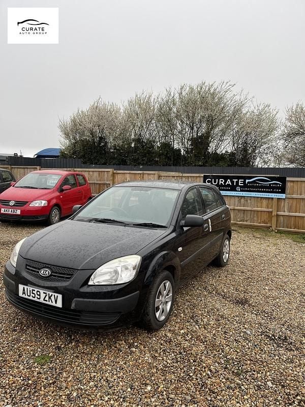 Used Kia Rio 95 HP (69 kW) 2009 Black Hatchback