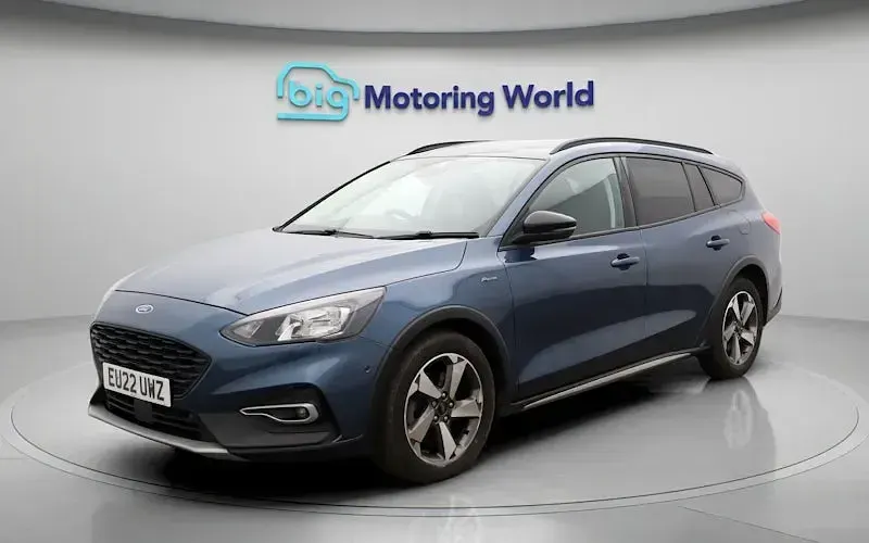 Used Ford Focus Active 155 HP (114 kW) 2021 Blue Estate