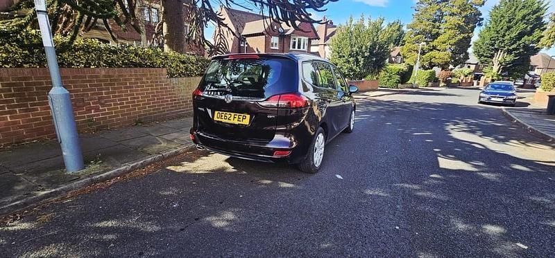 Used Vauxhall Zafira 167 HP (122 kW) 2012 Brown MPV
