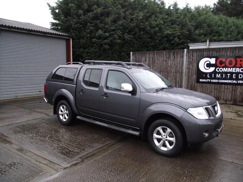 Used Nissan Navara Tekna 2012 Grey Pickup