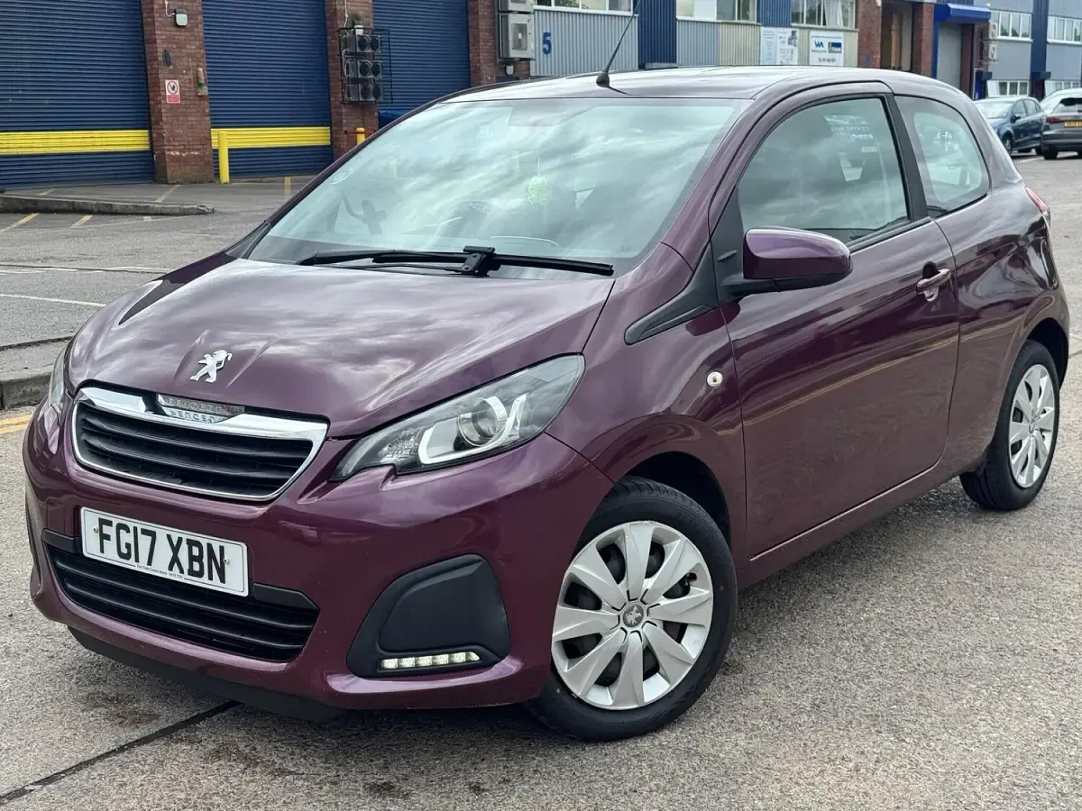 Used Peugeot 108 Active 68 HP (50 kW) 2017 Mauve/purple Hatchback