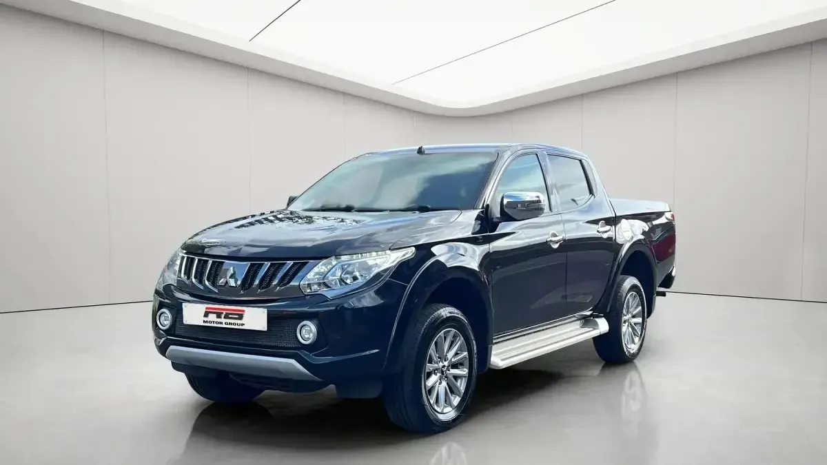 Used Mitsubishi L200 181 HP (133 kW) 2019 Black Pickup