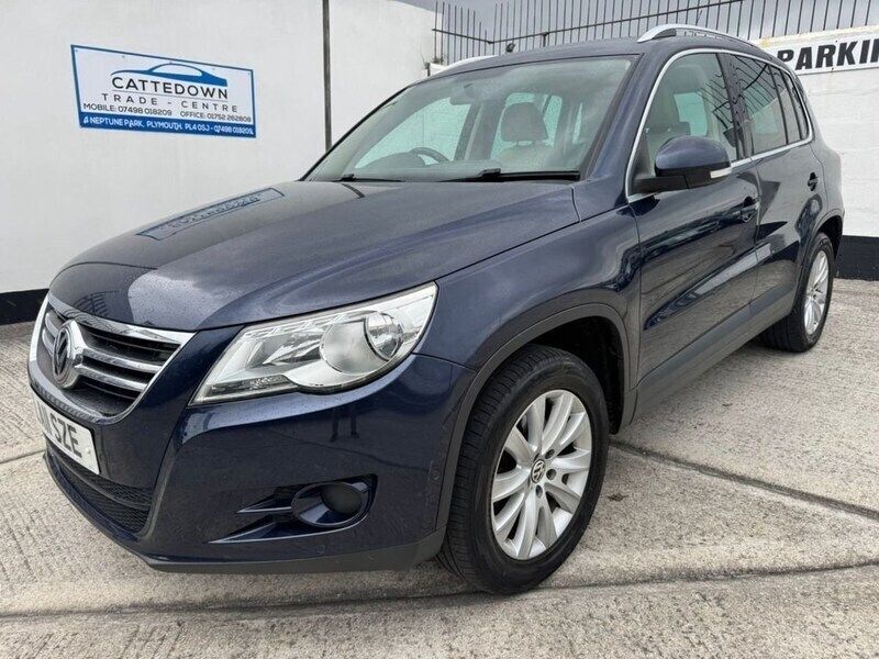 Blue Used 2011 VW Tiguan Match SUV | £4,995 (Fair price) - Image 1/4