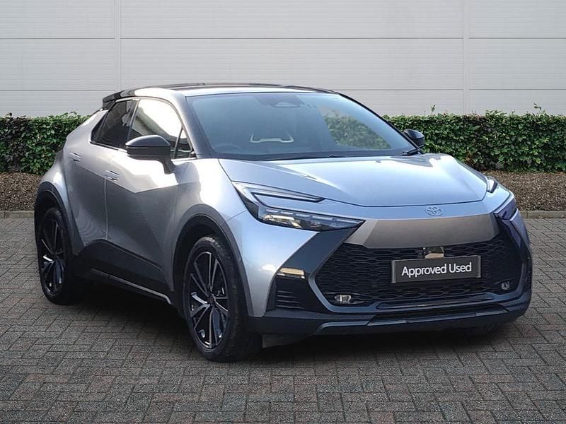 Silver metallic bitone Used 2024 Toyota C-HR SUV | £27,650 - Image 1/4