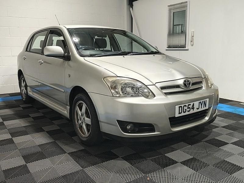 Silver Used 2004 Toyota Corolla T3 Hatchback | £4,295 (Fair price) - Image 1/4