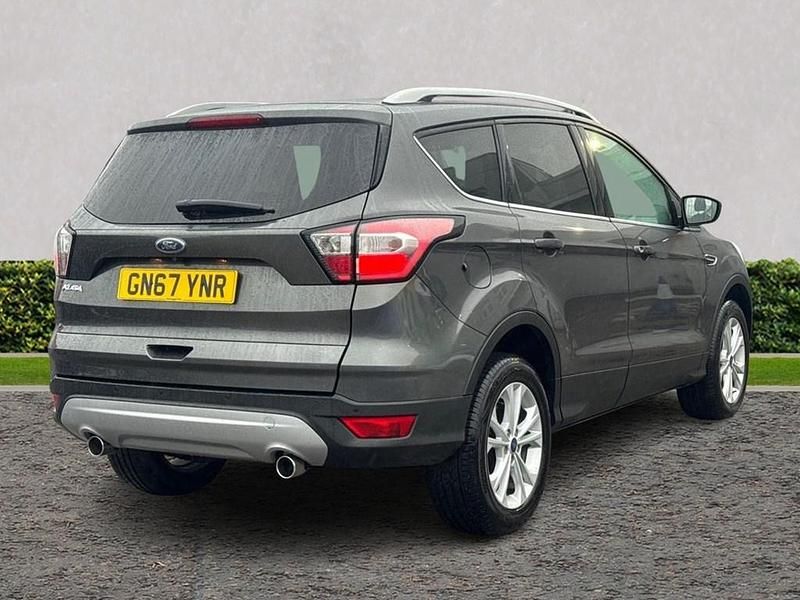 Used Ford Kuga Titanium 150 HP (110 kW) 2017 Grey SUV