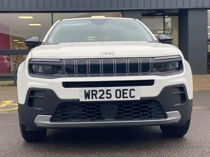 Used Jeep Avenger Altitude 100 HP (73 kW) 2025 White SUV