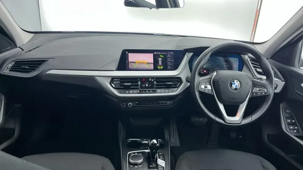 Used BMW 118 Comfort Edition 136 HP (100 kW) 2023 Blue Hatchback