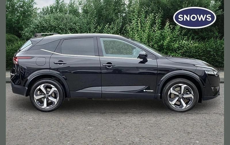 Used Nissan Qashqai N-Connecta 188 HP (138 kW) 2023 Black SUV