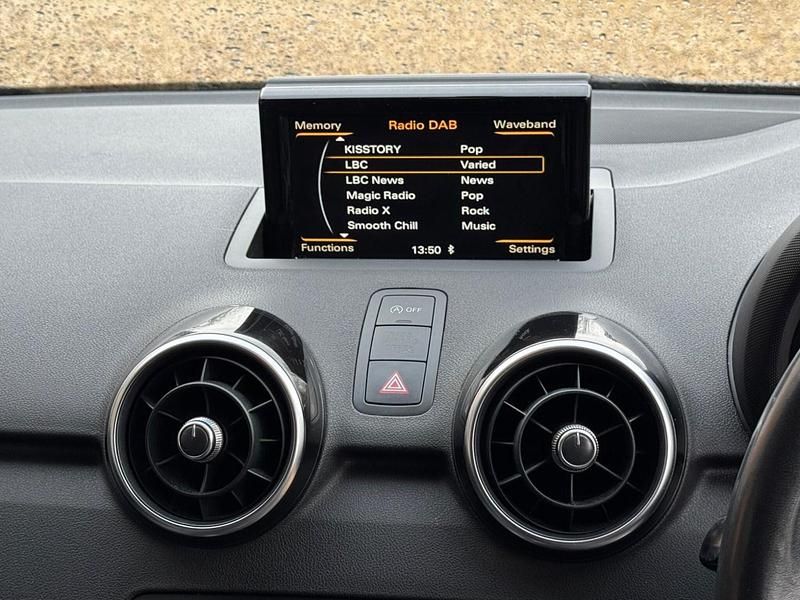 Used Audi A1 Sportback Sport 95 HP (69 kW) 2017 Black Hatchback