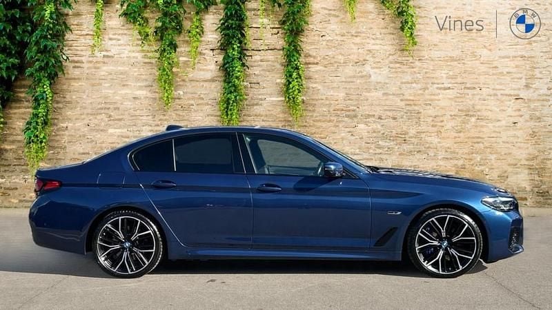 Used BMW 545e M Sport 389 HP (286 kW) 2022 Blue