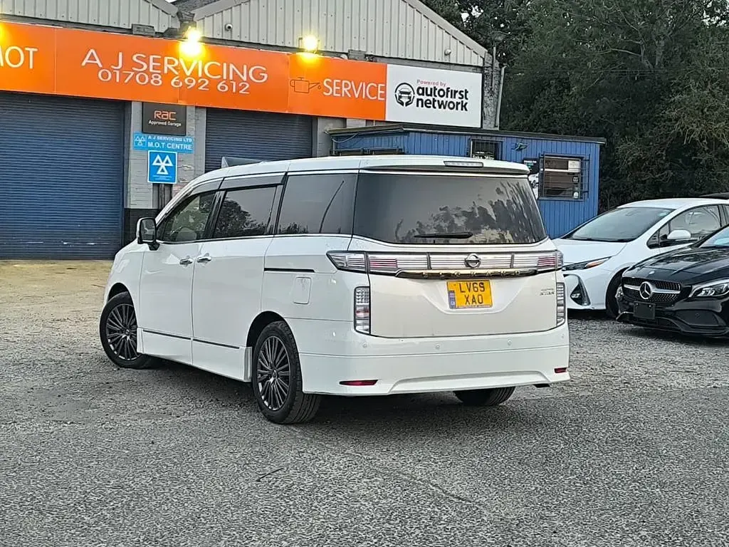 Used Nissan Elgrand 2025 MPV