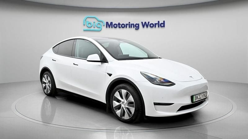 Used Tesla Model Y Long Range AWD 378 kW (514 HP) 2022 White SUV
