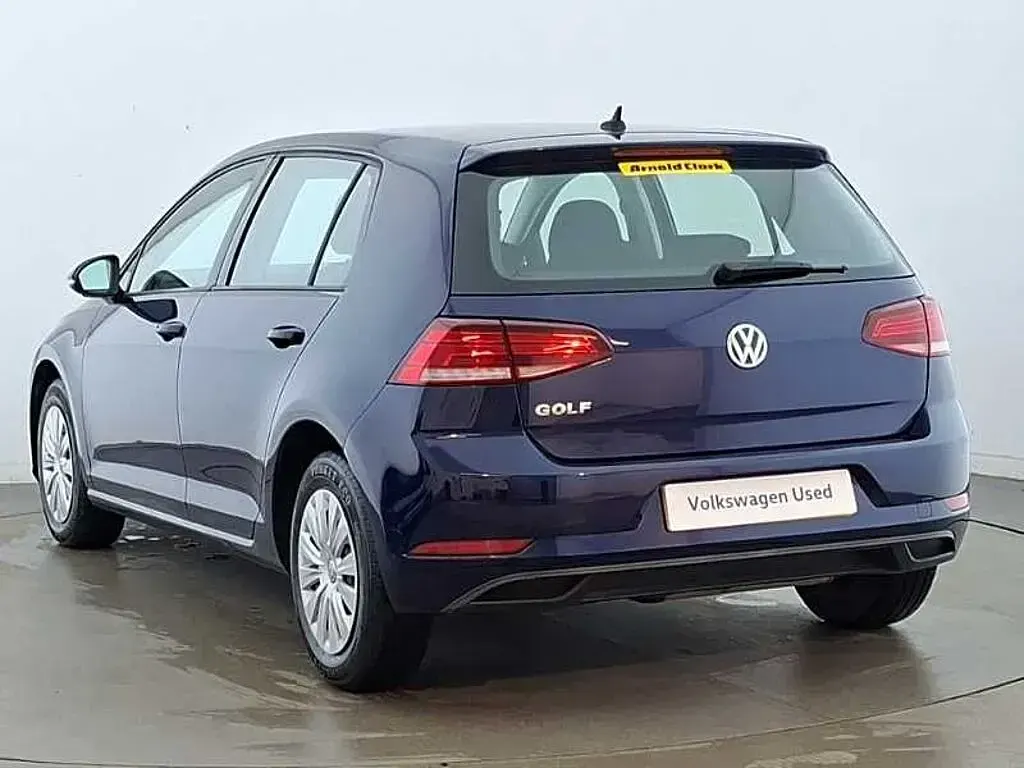 Used VW Golf VII S 115 HP (84 kW) 2018 Blue Hatchback