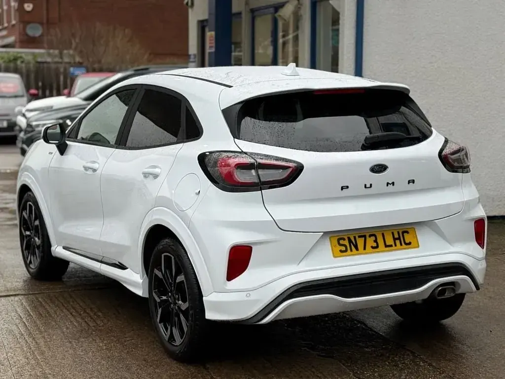 Gebraucht Ford Puma ST-Line X 125 PS (91 kW) 2023 Weiß SUV
