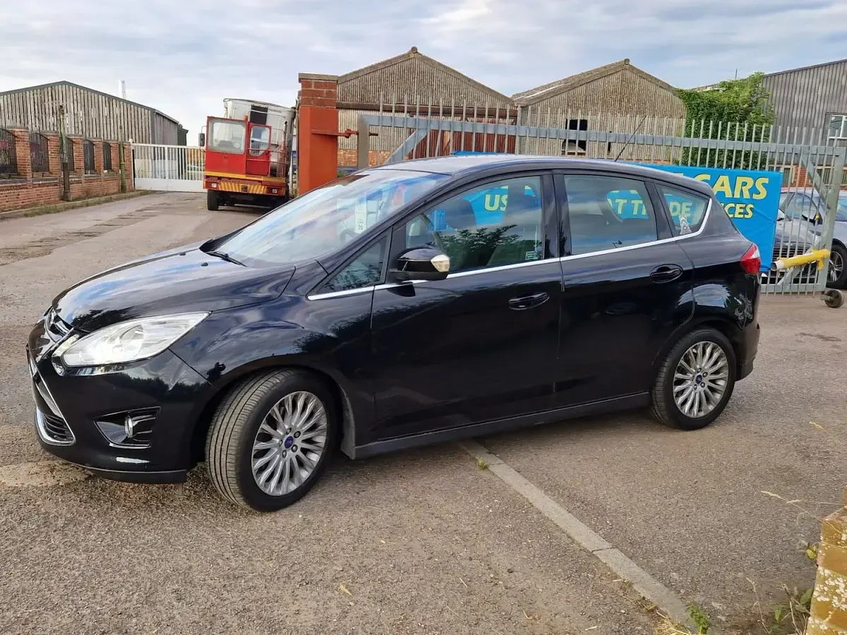 Used Ford C-MAX Titanium 2014 Black MPV