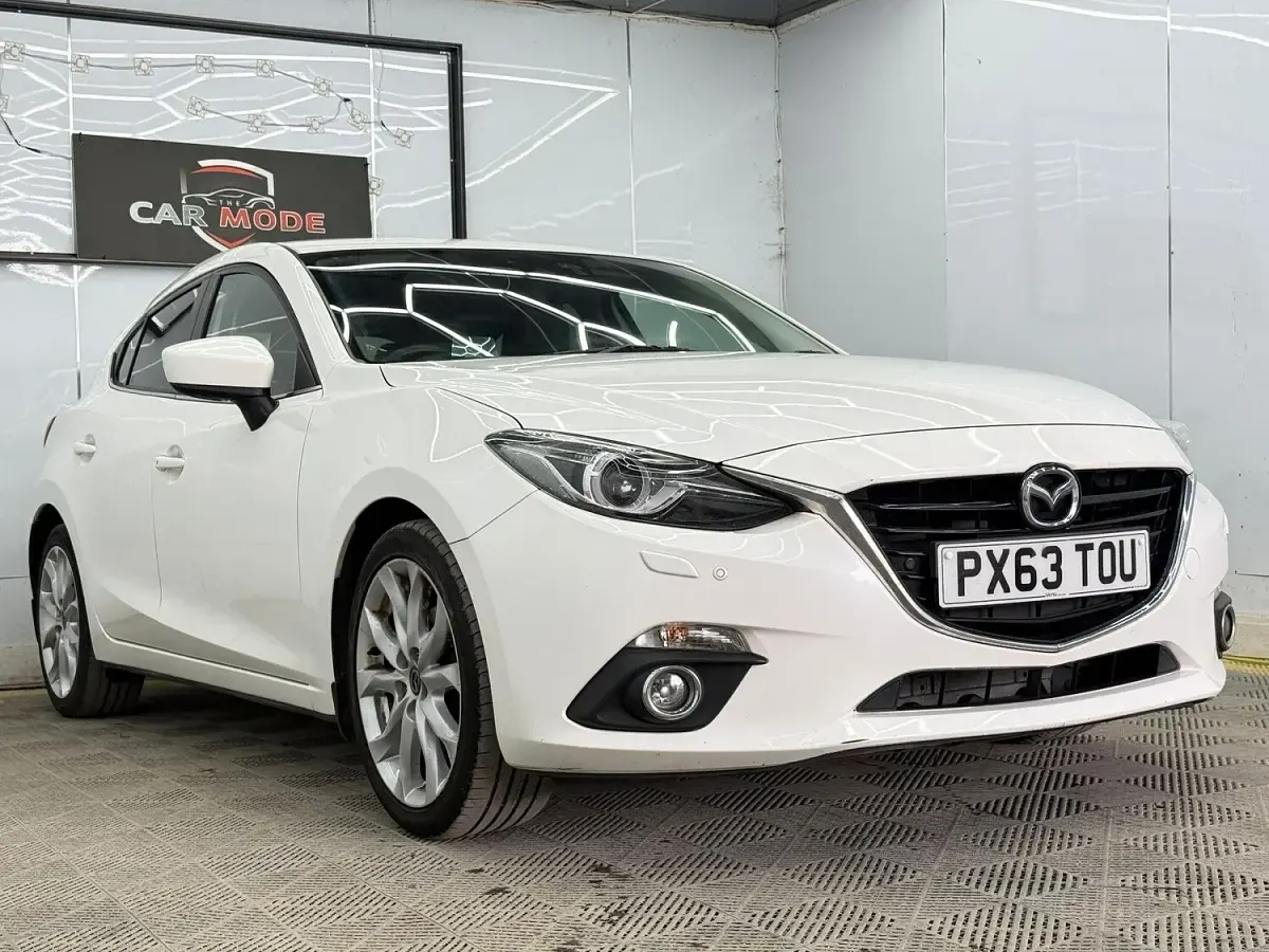 Used Mazda 3 Inclusive 165 HP (121 kW) 2014 White Hatchback