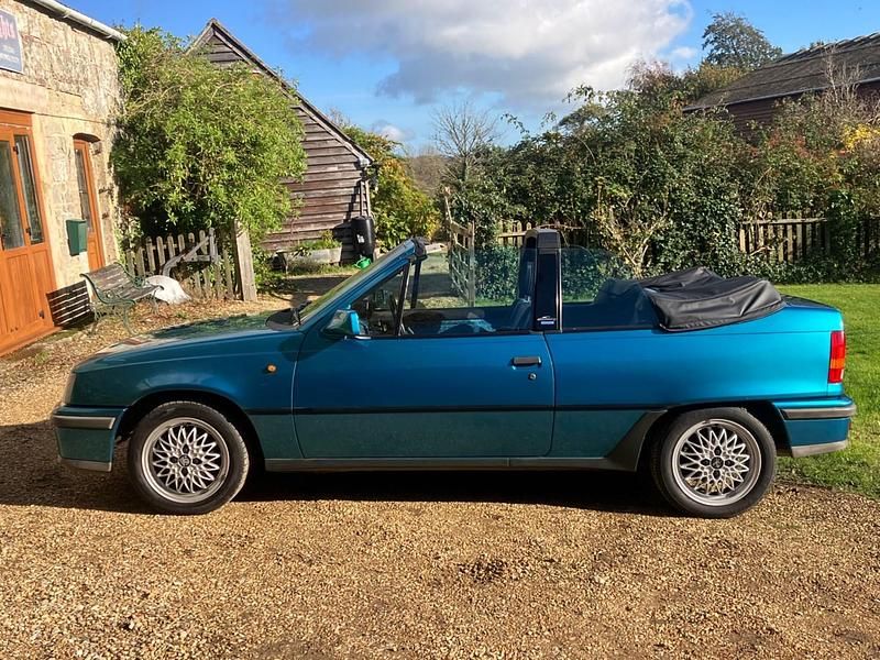 Used Vauxhall Astra Cabriolet 1993 Blue Cabriolet