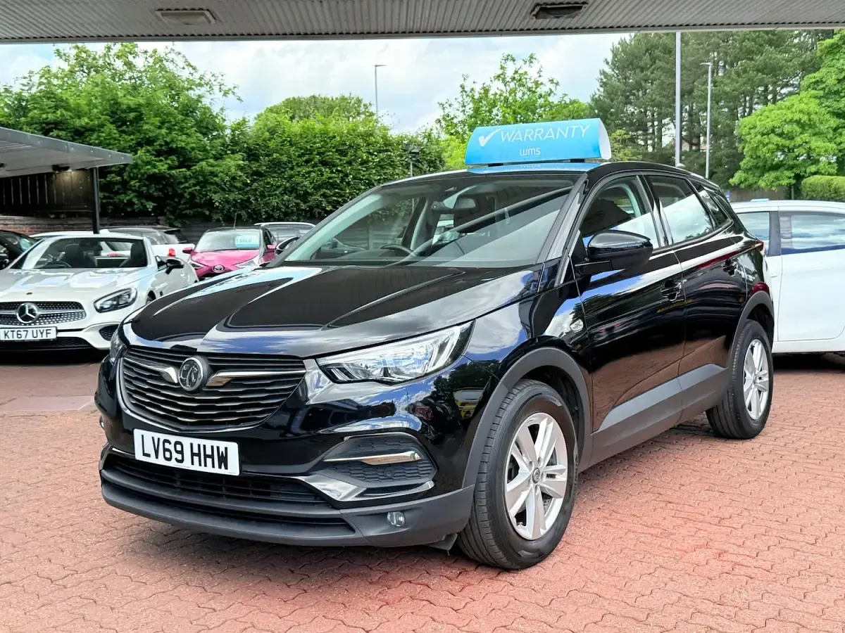 Used Vauxhall Grandland X S 130 HP (95 kW) 2019 Black SUV