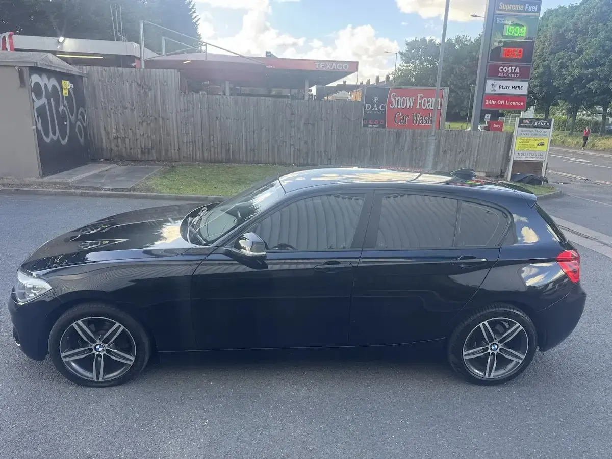 Used BMW 116 Sport Line 2015 Black Hatchback