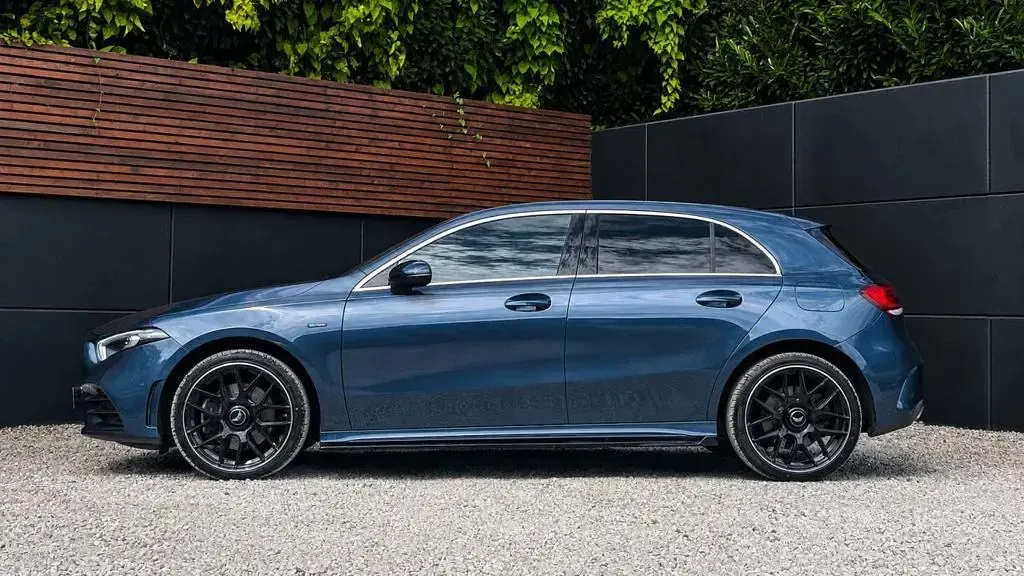 Used Mercedes A250 AMG line 2021 Blue Hatchback