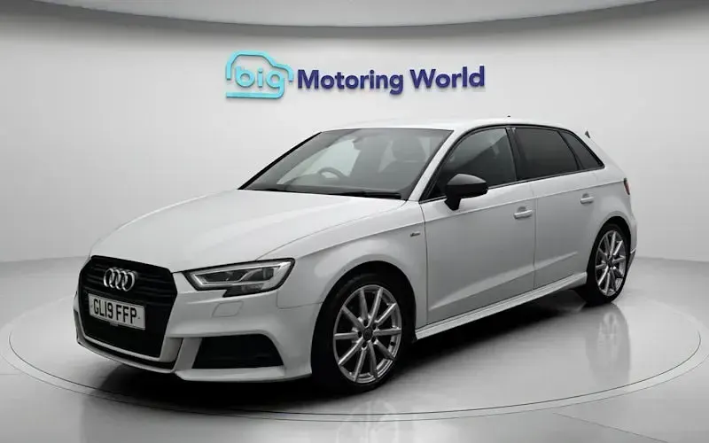 Used Audi A3 Sportback Black Edition 150 HP (110 kW) 2019 White Hatchback