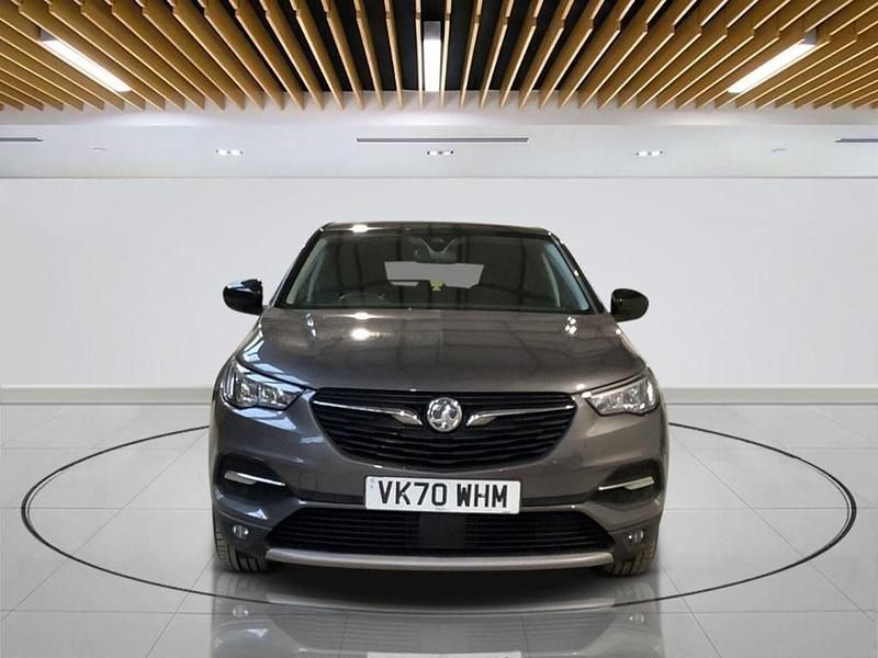 Used Vauxhall Grandland X SRi 130 HP (95 kW) 2020 SUV
