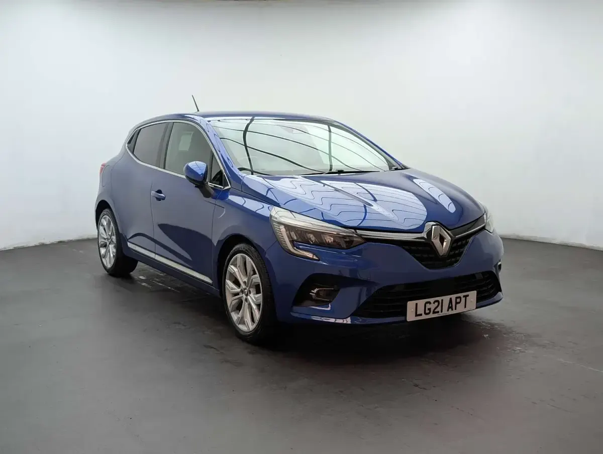Used Renault Clio V Version S 2021 Blue Hatchback