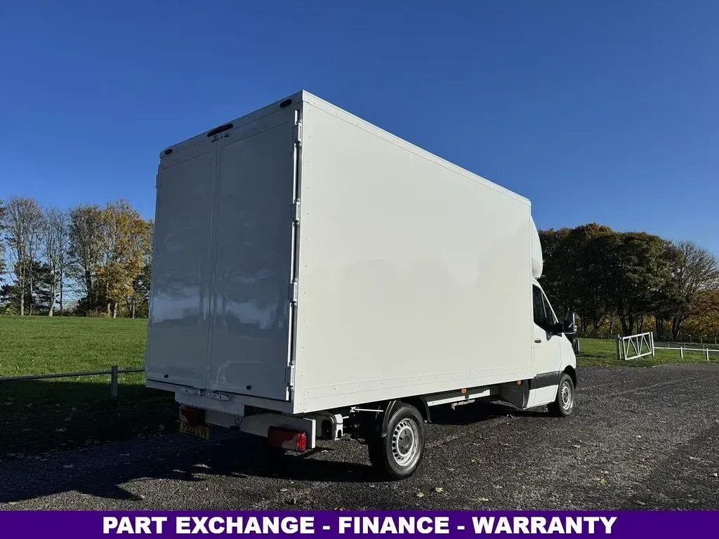 Used Mercedes Sprinter Progressive 150 HP (110 kW) 2022 White Van