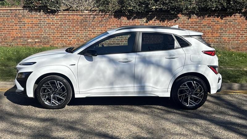 Used Hyundai Kona N Line 118 HP (86 kW) 2021 White SUV