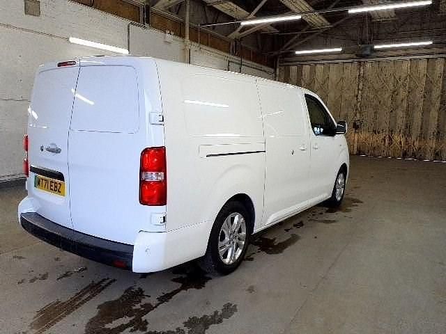 Used Vauxhall Vivaro Elite 100 kW (136 HP) 2021 Silver MPV