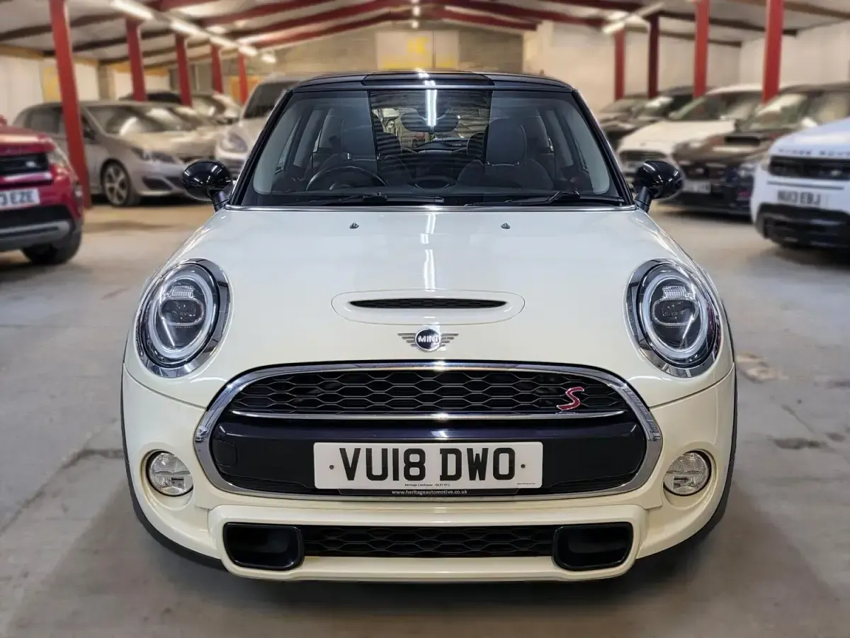 Used Mini Cooper S Hatch 2018 White Hatchback
